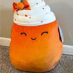 Kendala Pumpkin Spice Squishmallow
